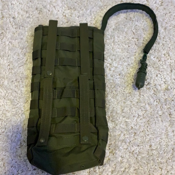 Hydration pouch - Picture 2 of 2